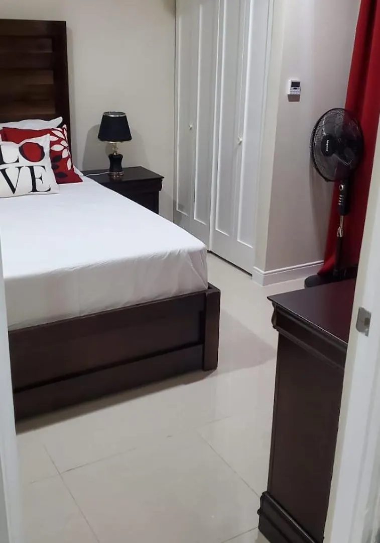 Apartment Finest Accommodation Bay Front Villa Apt # 08 Portmore